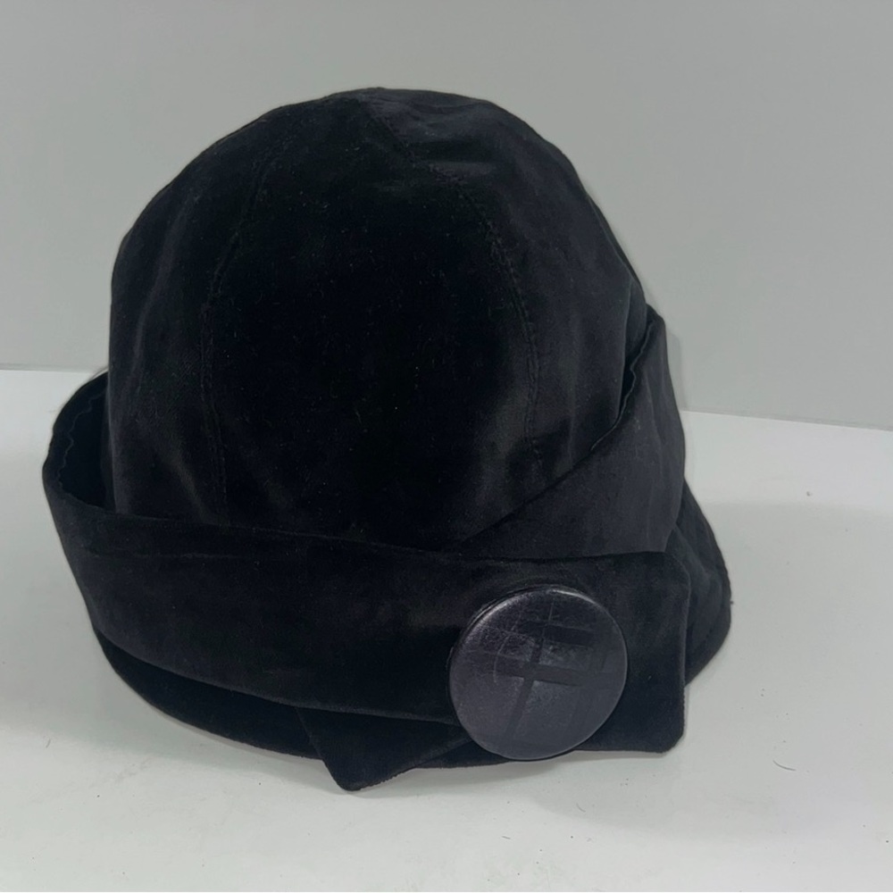 Burberry London Black Velvet Cloche Cap Nova Check Sash Button Decor Hat Small - Picture 1 of 5